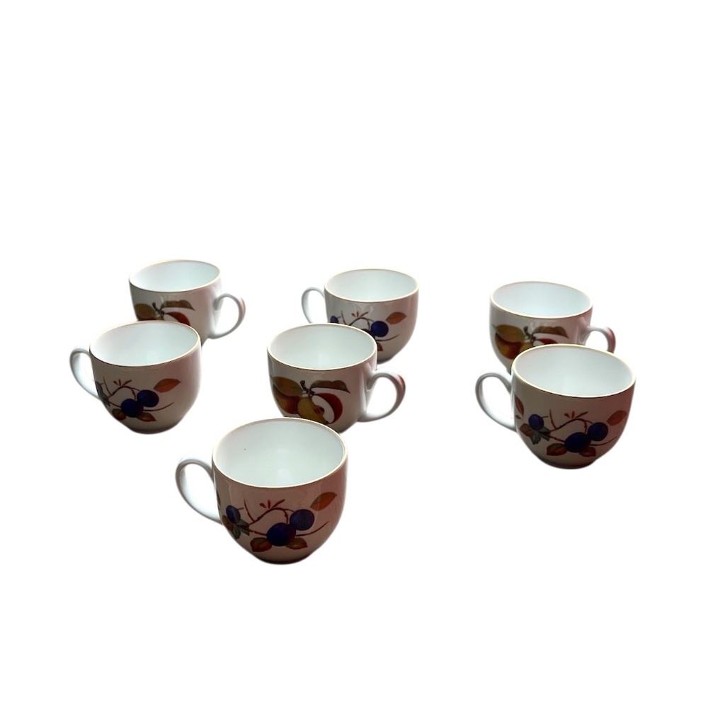 EVESHAM‎ GOLD 7 Teacups & Royal Worcester England Apple Plum Berry